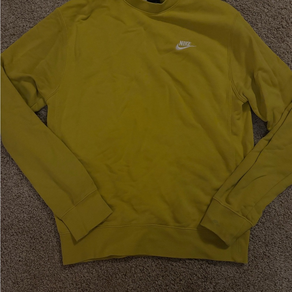 Nike Yellow Crewneck Sweater with Ribbed Cuffs